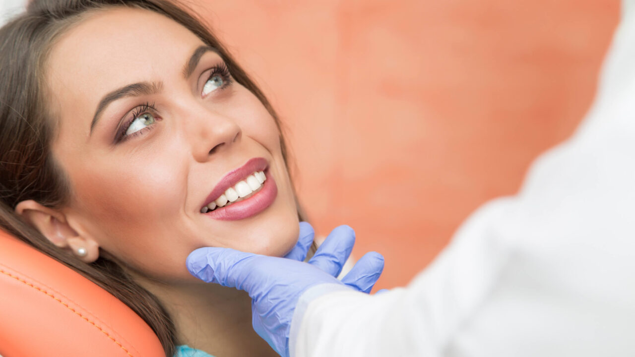 https://landing.contigodental.com/wp-content/uploads/2022/06/sonrisa-2-1280x720.jpg